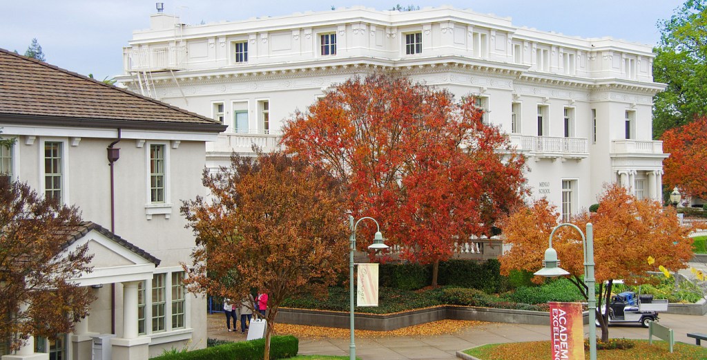 Kuliah di Jakarta? Pertimbangkan Telkom University Jakarta